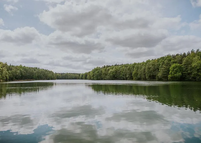 Nad Jeziorem Parzenskim Parzensko
